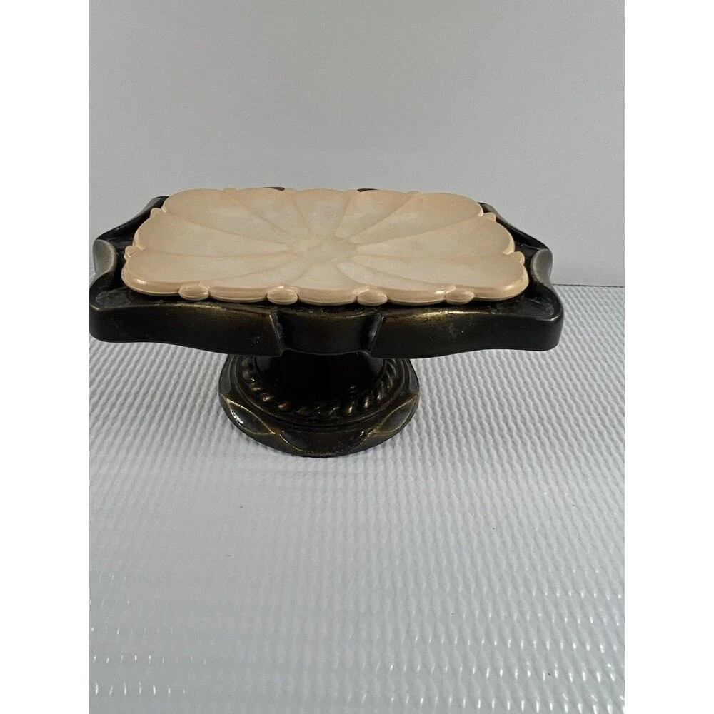 Vintage 1970's Amerock Carriage House Pedestal Soap Dish